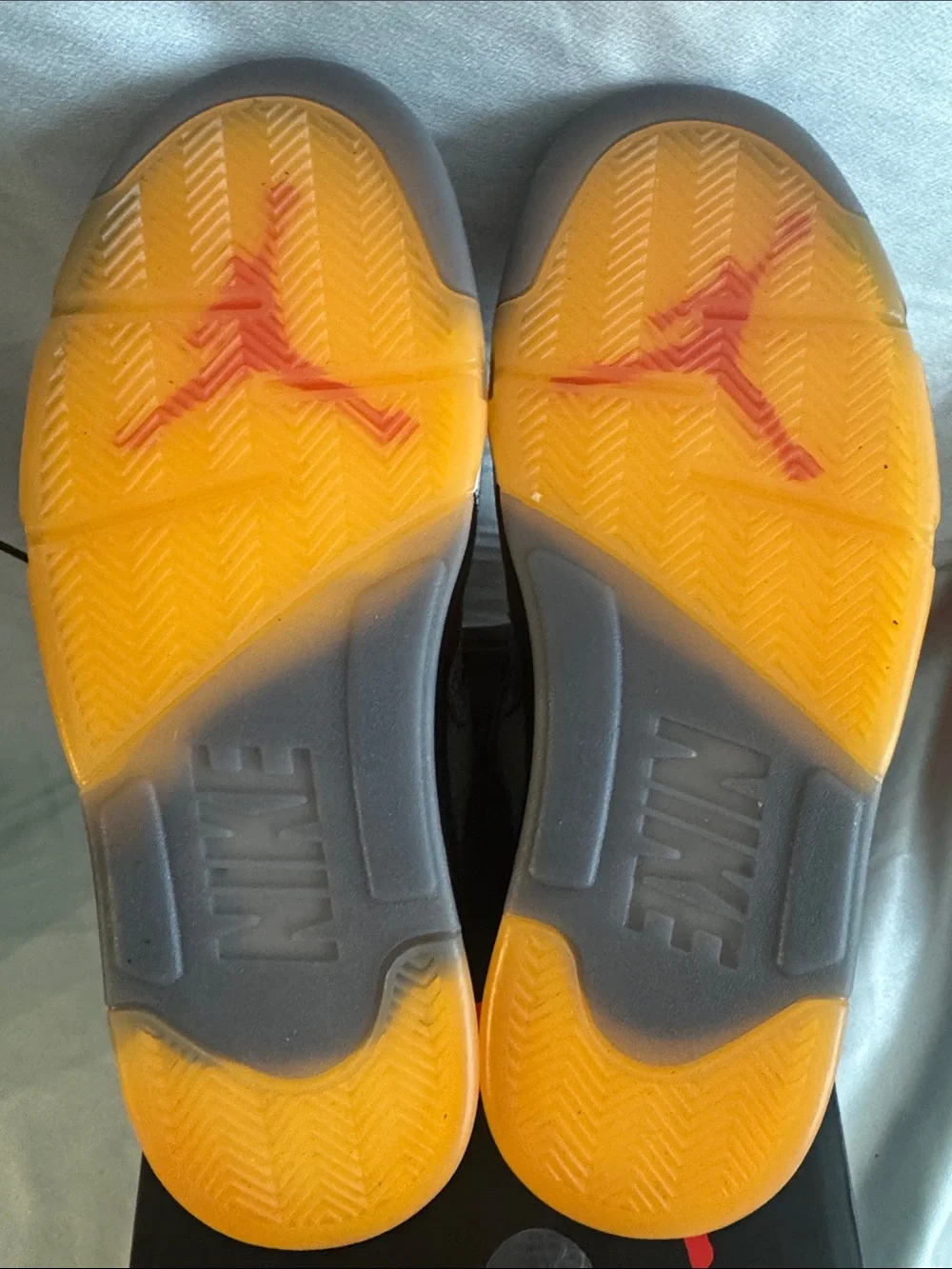New! Off-White x Air Jordan 5 Retro SP 'Muslin' sneakers